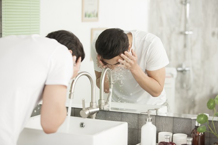 化學(xué)物品進入眼睛怎么處理？