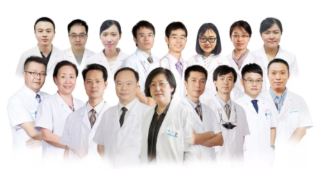 廈門眼科中心眼底病?？漆t(yī)生團(tuán)隊(duì)