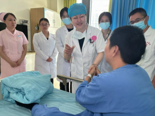 廈門(mén)大學(xué)附屬?gòu)B門(mén)眼科中心